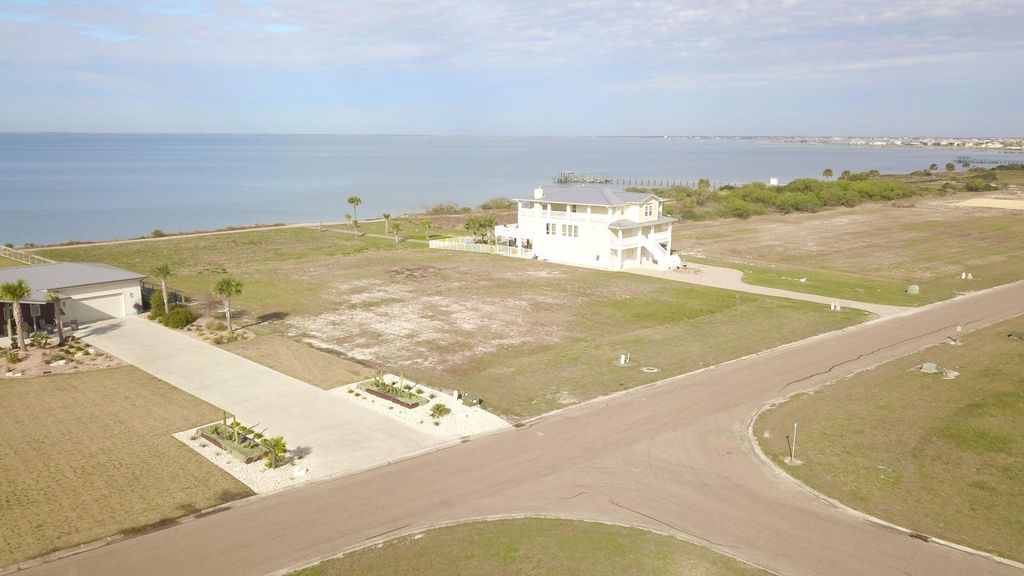 Photo of 43 Bay Club Drive, Seadrift, TX 77983 (MLS # 75818241)