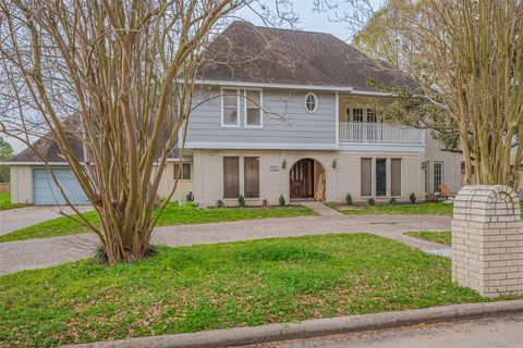 Homes For Rent - 4015 Black Locust Drive<br/> Houston, TX 77088