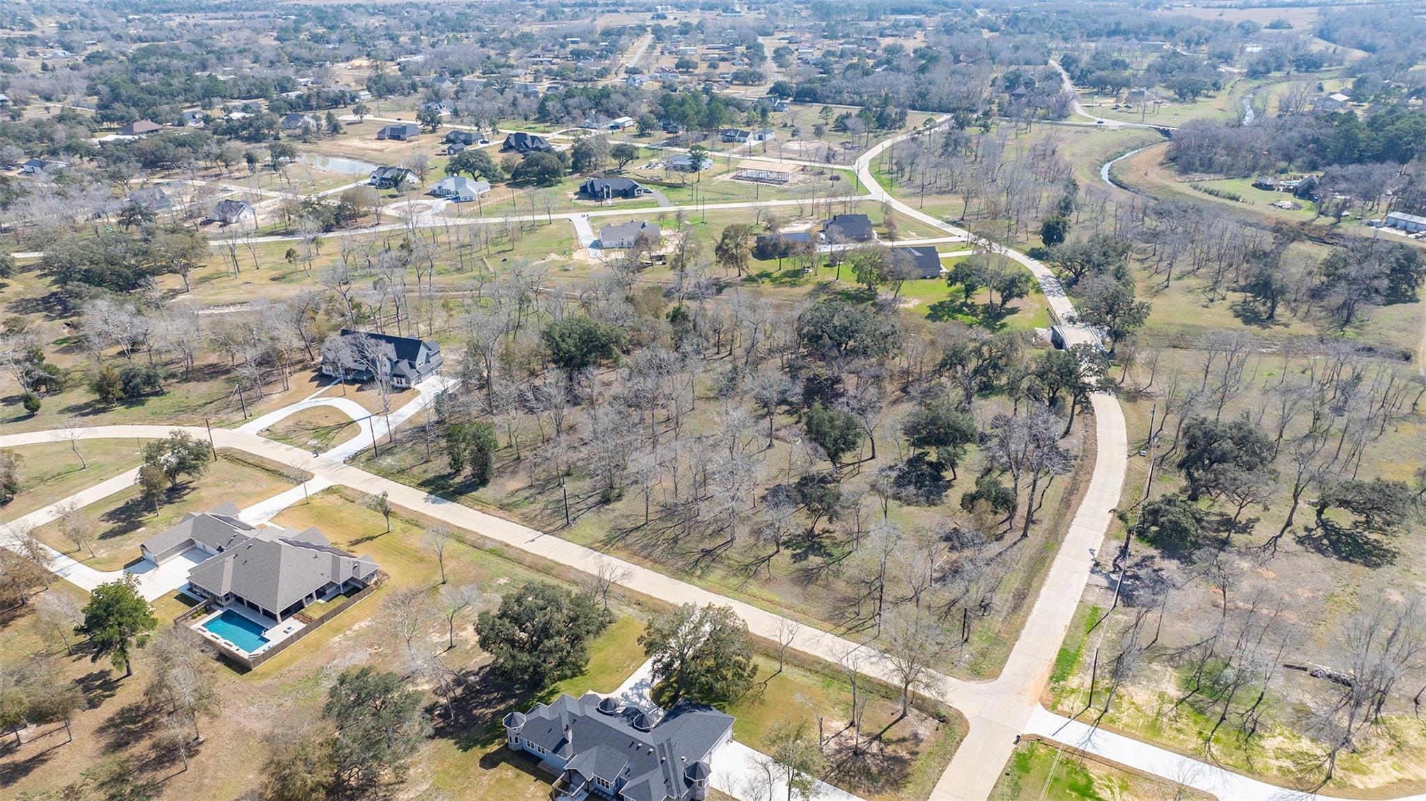 2807 Chinaberry Lane