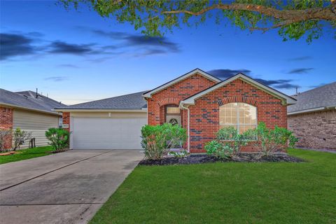 Homes For Sale - 8622 Henrico Lane<br/> Rosenberg, TX 77469