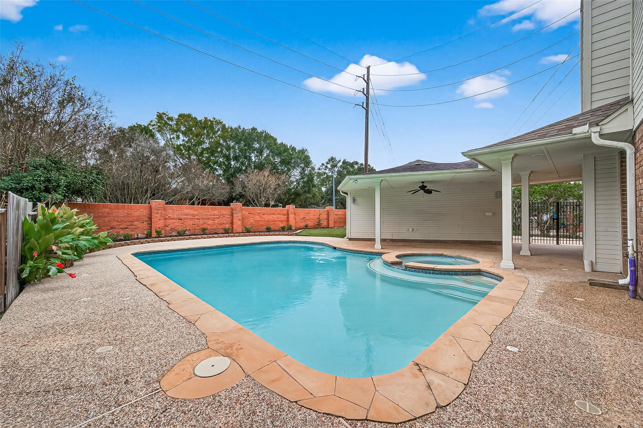 5522 Whisper Ridge Drive