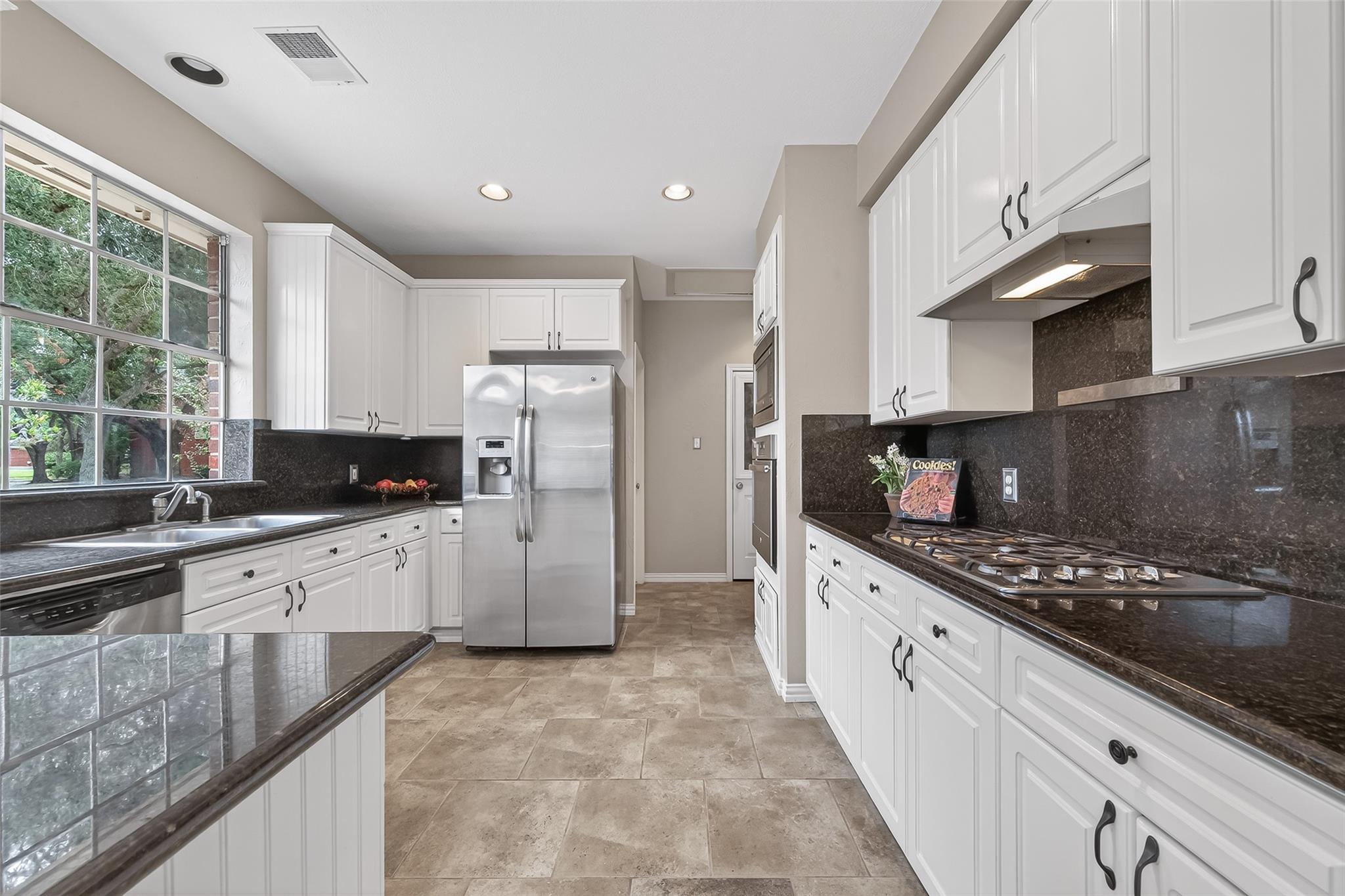 5522 Whisper Ridge Drive