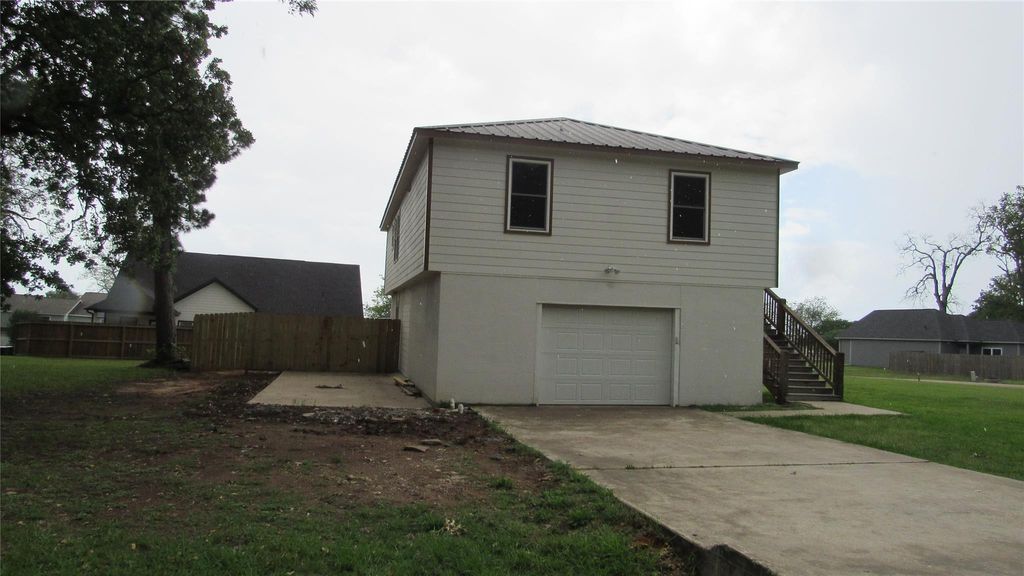 Photo of 365 Deepwoods Lane, Livingston, TX 77351 (MLS # 29901623)