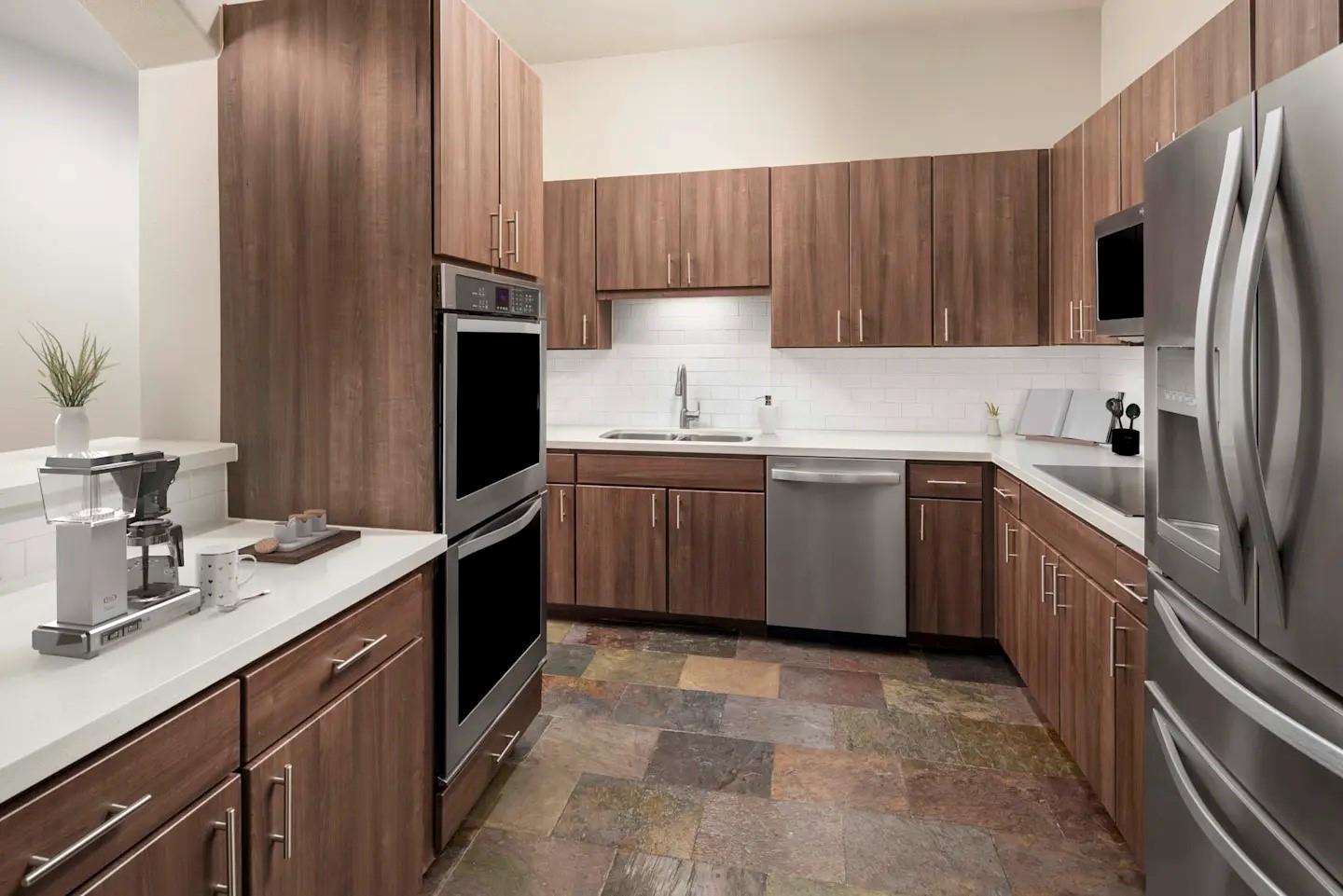 1200 Post Oak Boulevard 2412