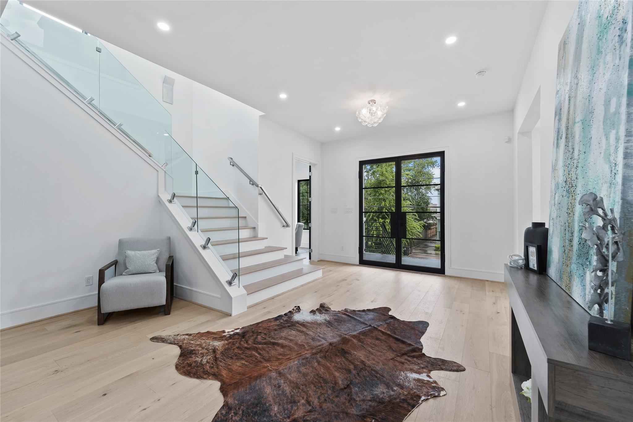 1906 W 14th