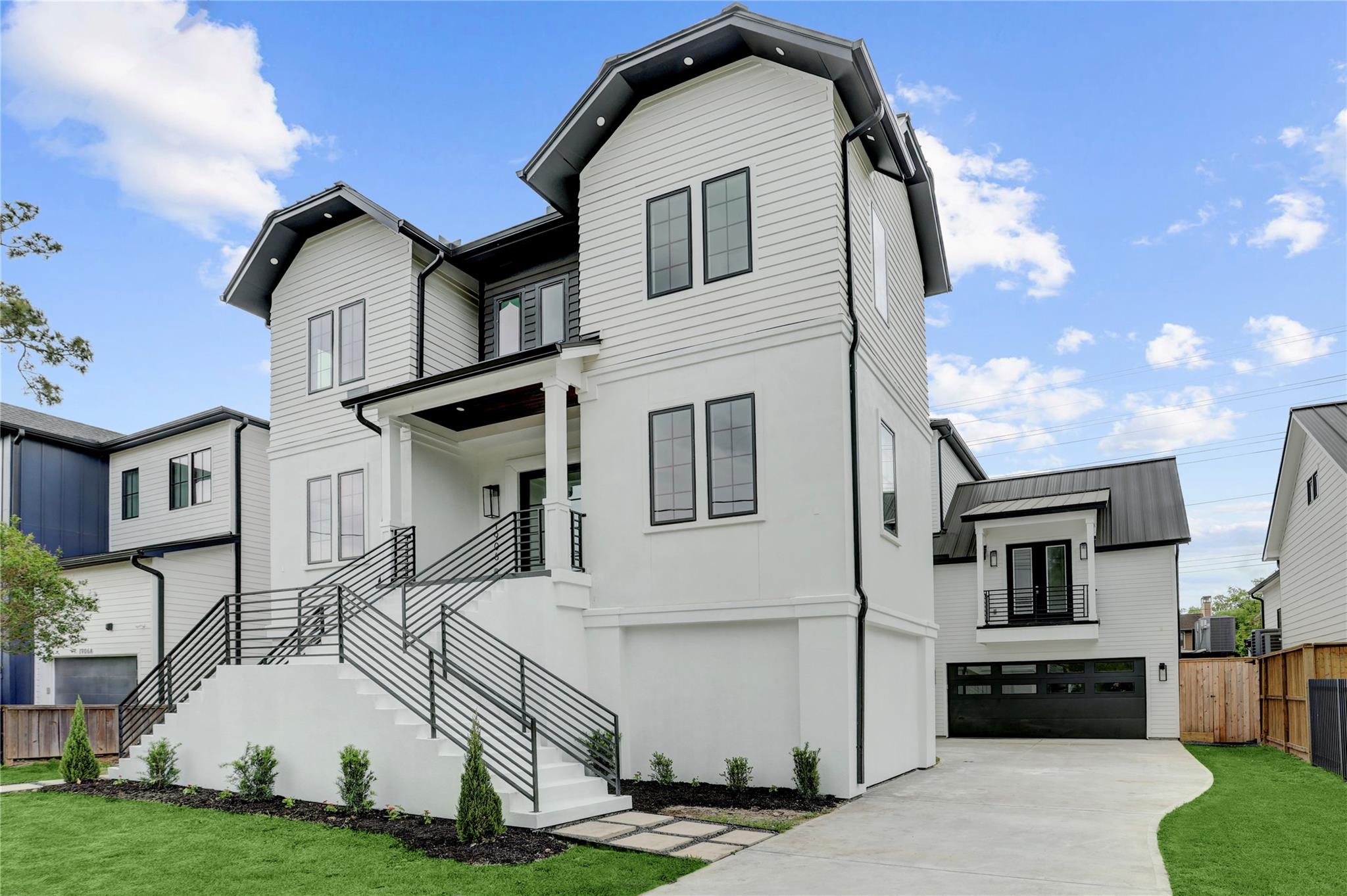 1906 W 14th
