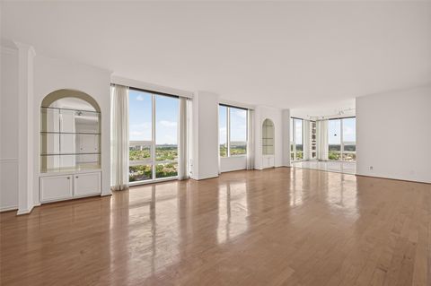 Tiny photo for 5100 San Felipe Street #194, Houston, TX 77056 (MLS # 79364622)