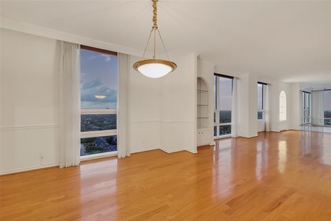 Tiny photo for 5100 San Felipe Street #194, Houston, TX 77056 (MLS # 79364622)