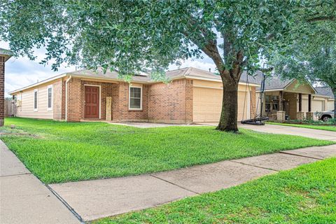 Photo of 2211 Pine Croft Drive, Humble, TX 77396 (MLS # 37722932)