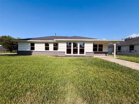 Photo of 118 N Ringgold Street, West Columbia, TX 77486 (MLS # 93454516)
