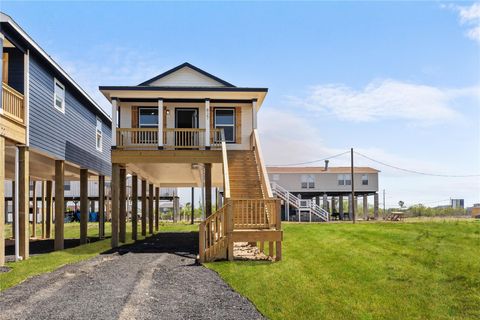 Photo of 827 22nd Street, San Leon, TX 77539 (MLS # 35024715)