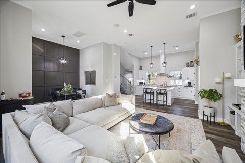 Tiny photo for 2108 Oatfield Drive, Houston, TX 77018 (MLS # 72603026)