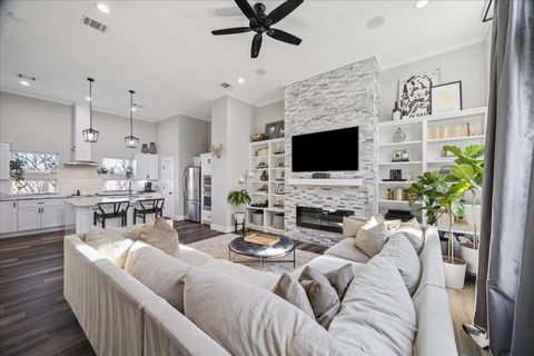 Tiny photo for 2108 Oatfield Drive, Houston, TX 77018 (MLS # 72603026)