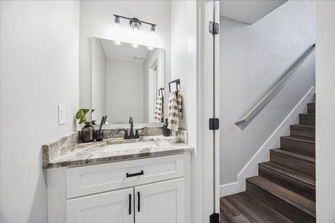 Tiny photo for 2108 Oatfield Drive, Houston, TX 77018 (MLS # 72603026)