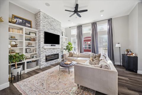 Tiny photo for 2108 Oatfield Drive, Houston, TX 77018 (MLS # 72603026)