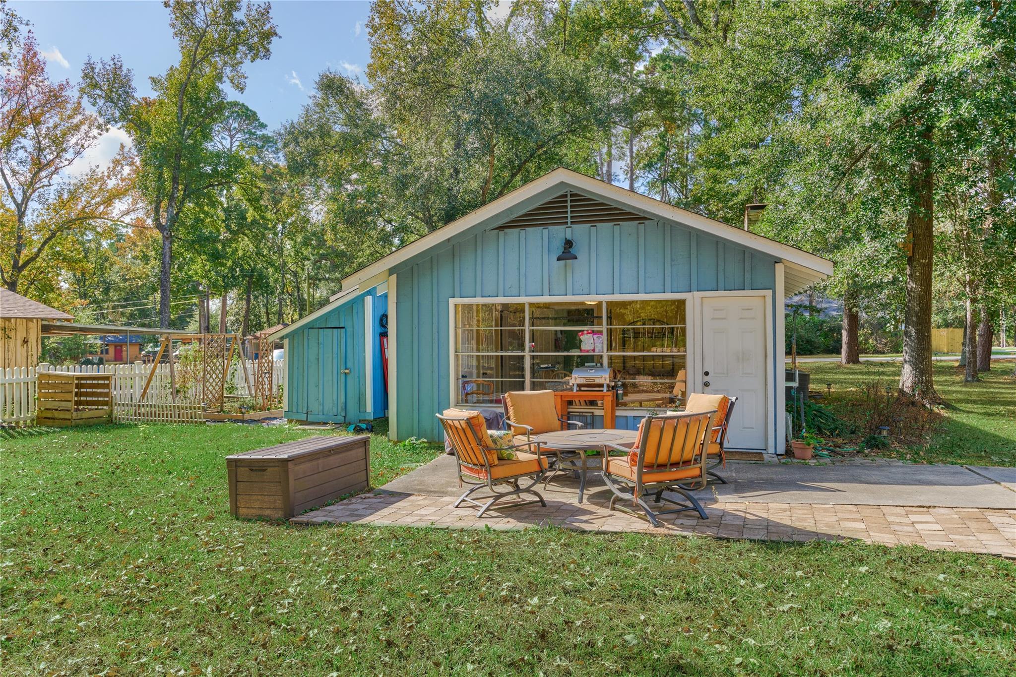 21128 Huckleberry Lane