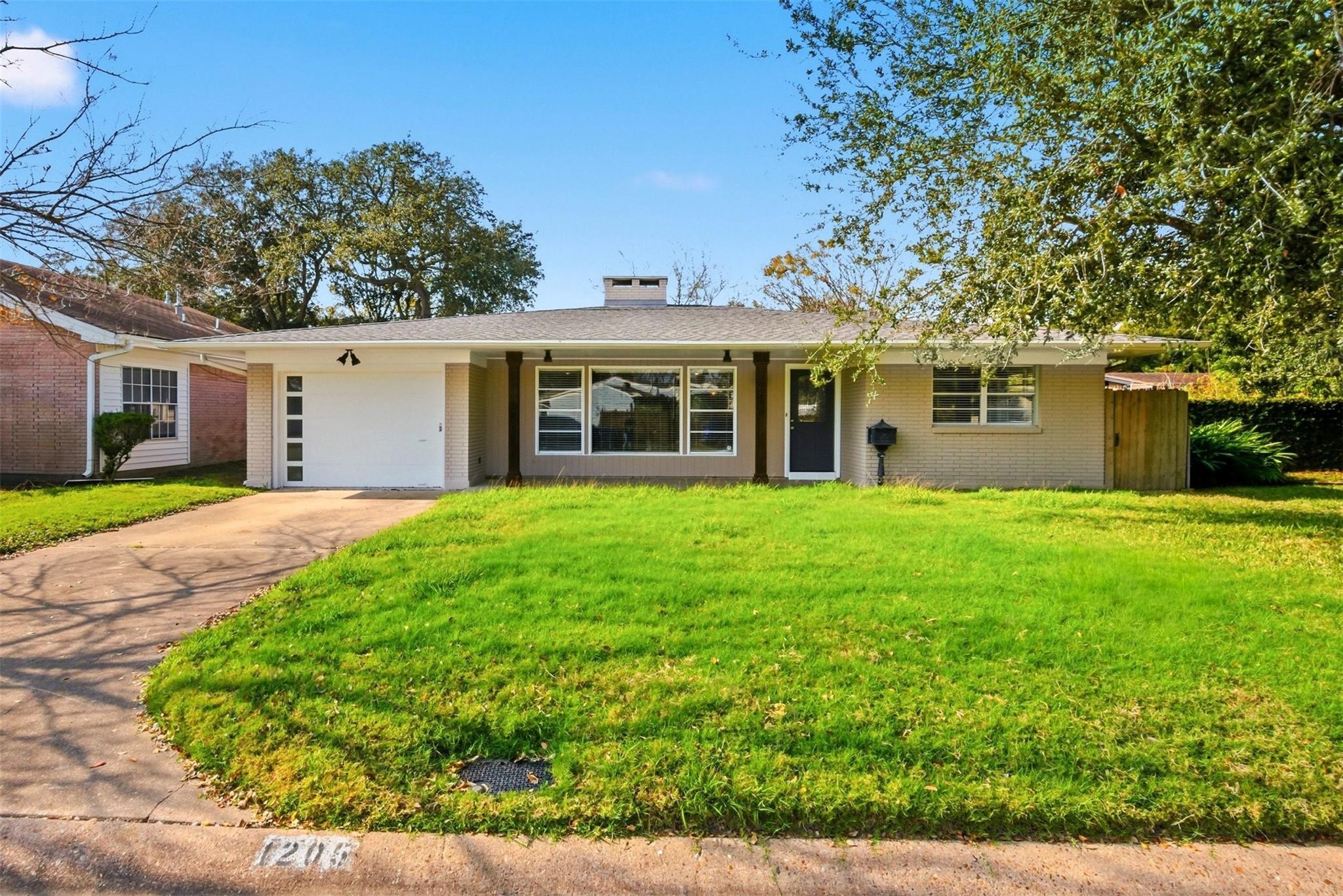 1205 Marine Drive