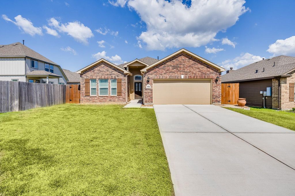 Photo of 1704 Cindy Lane, Conroe, TX 77304 (MLS # 74079544)