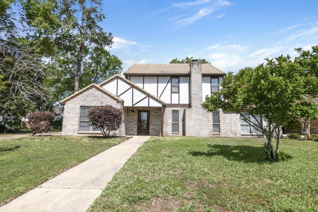 Photo of 7811 17th Green Drive, Humble, TX 77346 (MLS # 12276036)