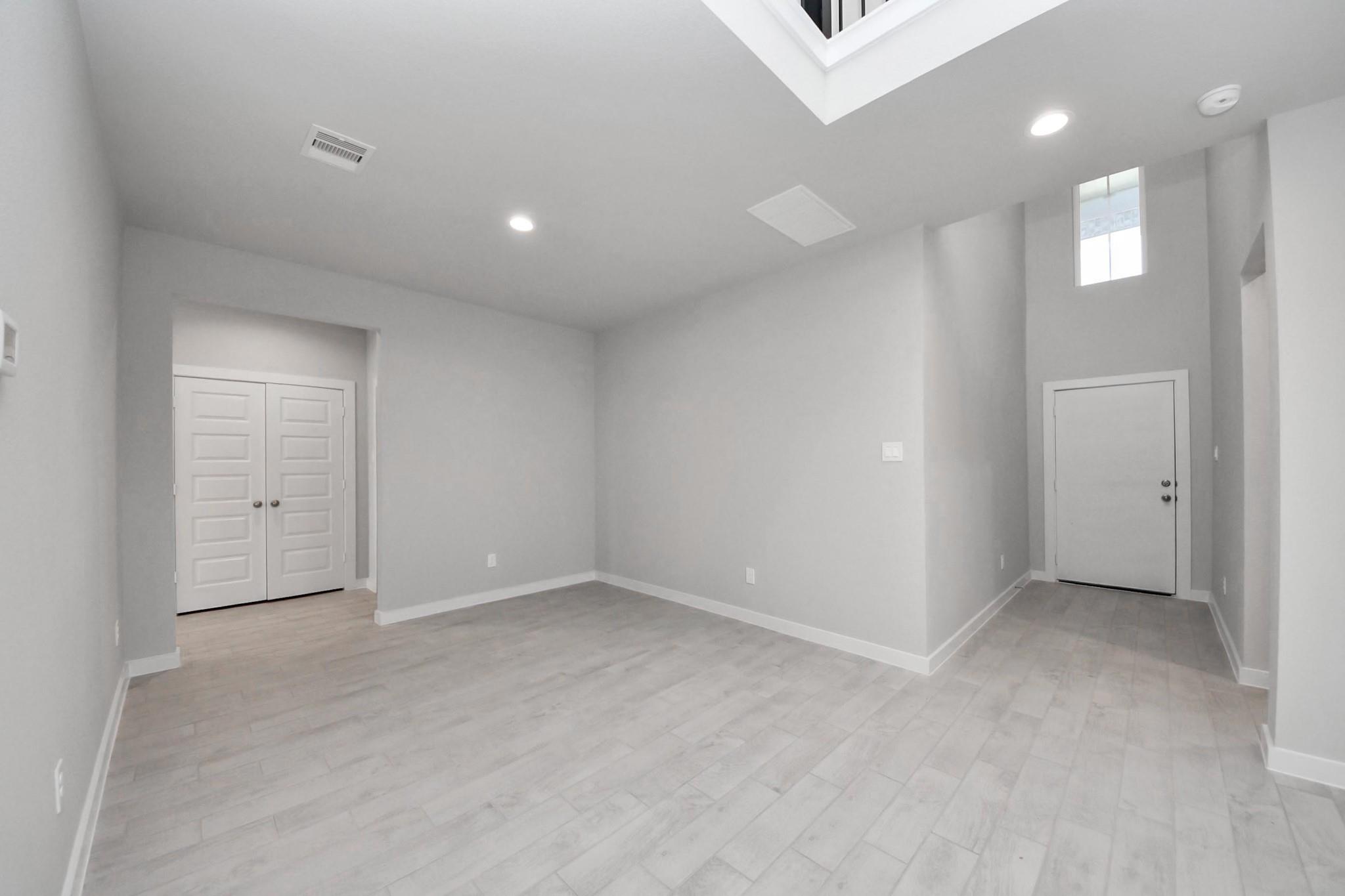 15015 Royal Leaf Drive