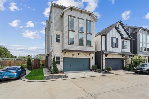 Photo of 12503 Holly Blue Lane, Houston, TX 77077 (MLS # 8868674)