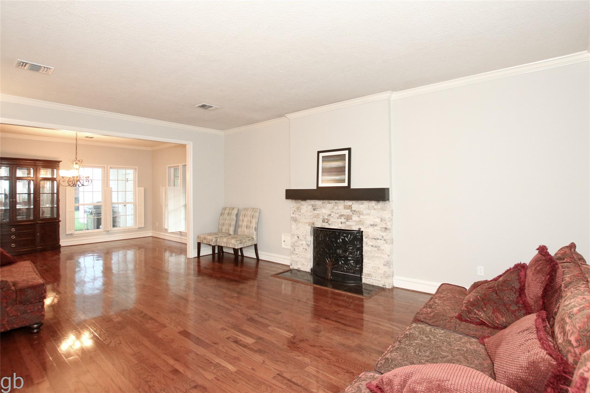 2918 Deer Creek Drive