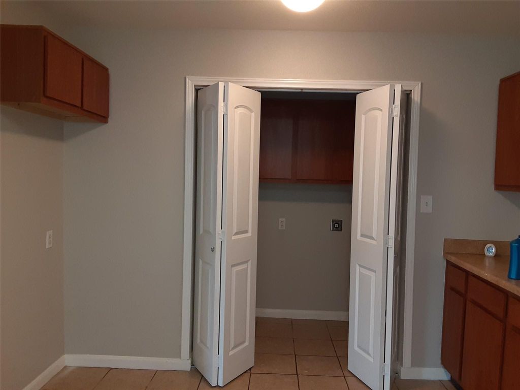 Photo of 134 Southbend Court #B, Willis, TX 77378 (MLS # 61945260)