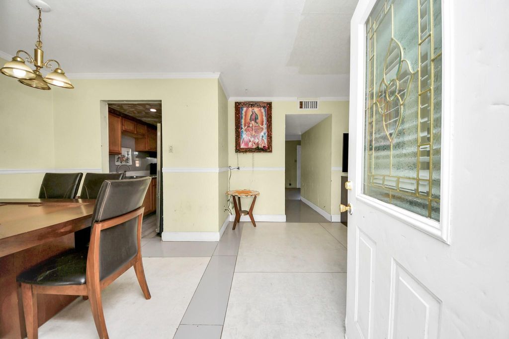 Photo of 5106 Ingomar Way, Houston, TX 77053 (MLS # 3775575)