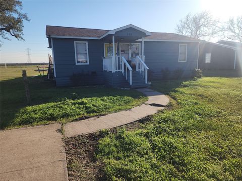 Photo of 42 Country Oaks Street, Brazoria, TX 77422 (MLS # 58027352)