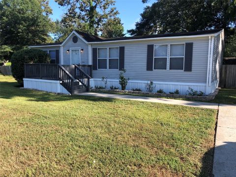 Photo of 16447 Brittany Way, Conroe, TX 77306 (MLS # 12467445)