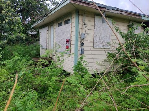 Photo of 4708 Engleford Street, Houston, TX 77026 (MLS # 57863930)