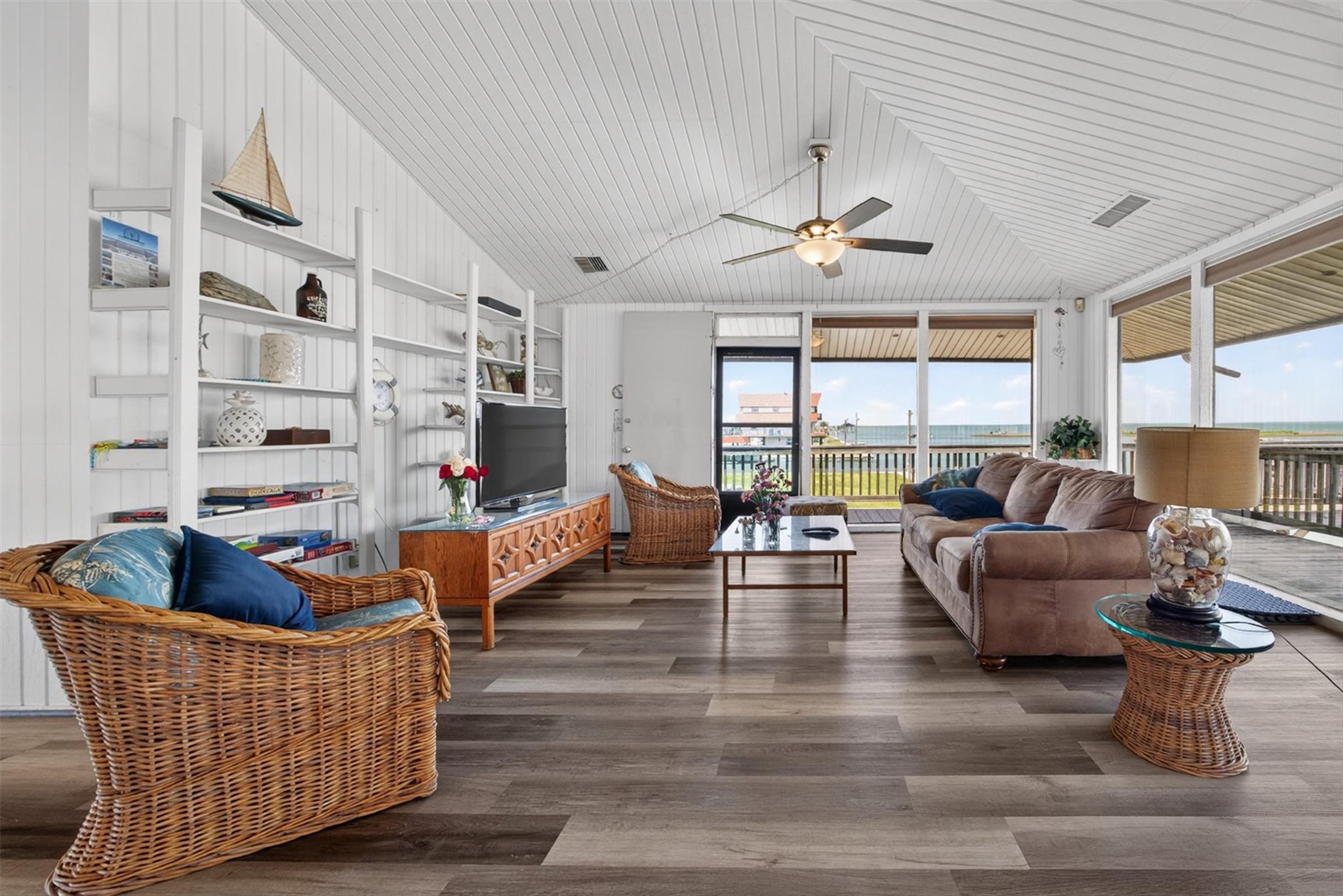 3702 Spanish Wells Road