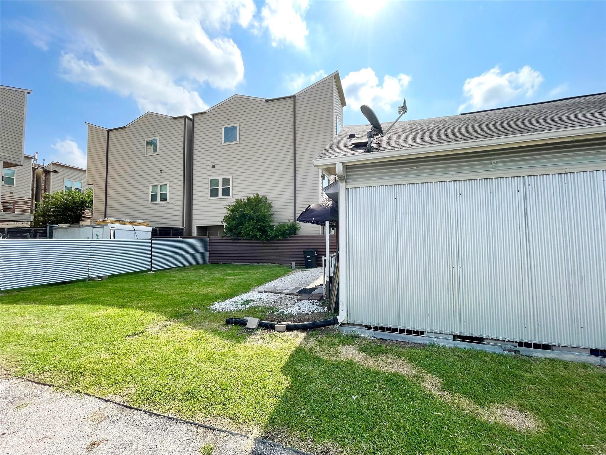 4516 Katy Freeway