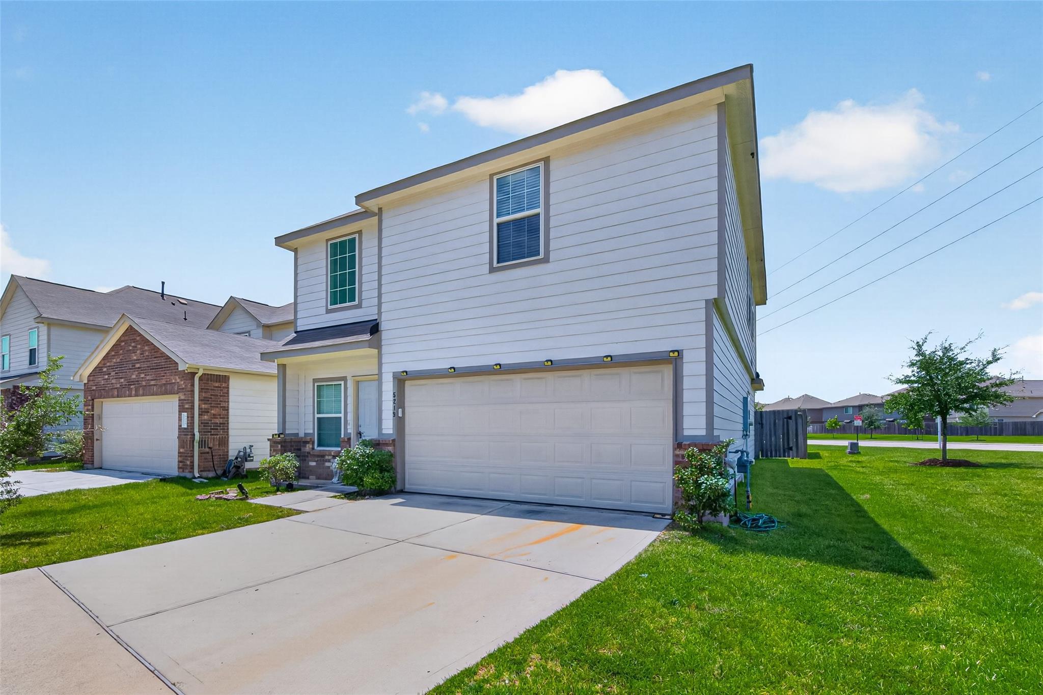 5219 Daintree River Court