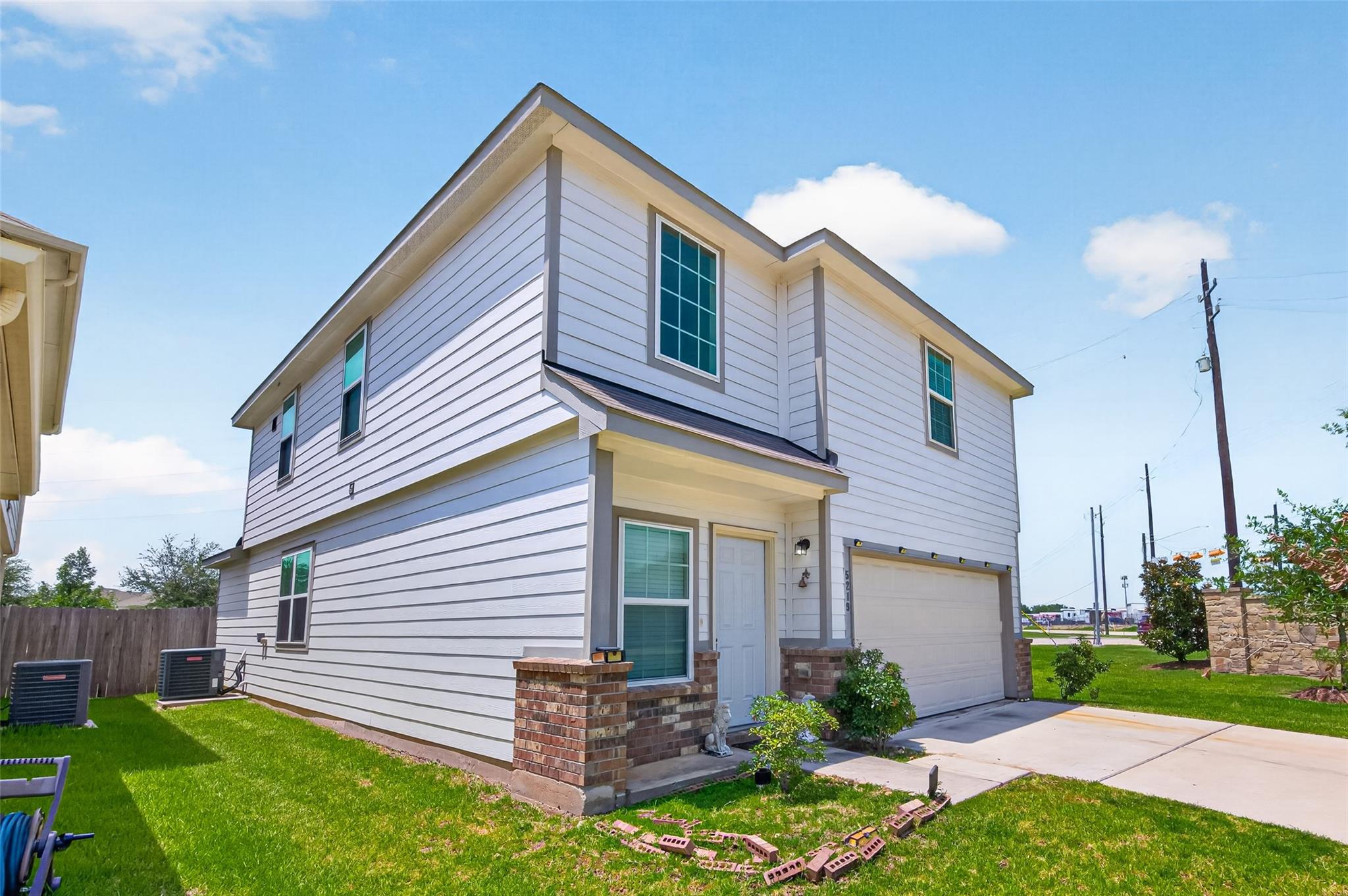 5219 Daintree River Court