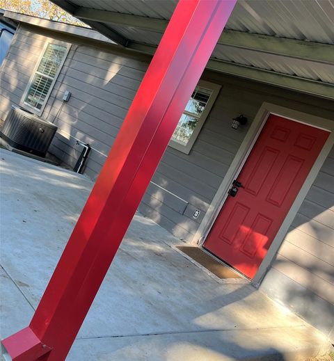 Photo of 210 S Colbert Street, Dayton, TX 77535 (MLS # 80309326)