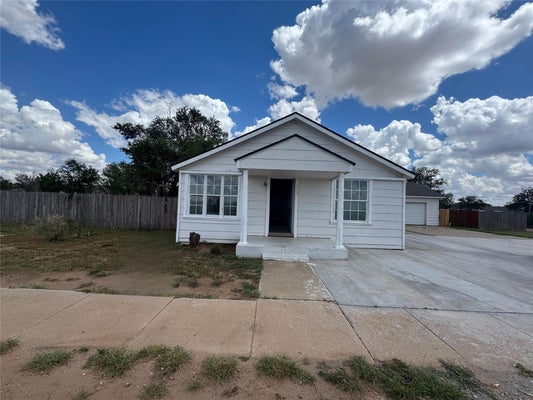 704 E MUNICIPAL DR, LUBBOCK, TX 79403 - Image 24aa2b8d03bde434a4bb025e2f1baf6b/2328685762