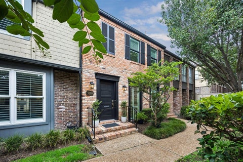 Photo of 5803 Lynbrook Drive #80, Houston, TX 77057 (MLS # 69188099)