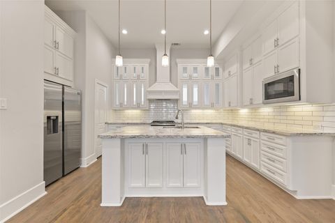 Tiny photo for 2020 Mcgowen Street #20, Houston, TX 77004 (MLS # 43157053)