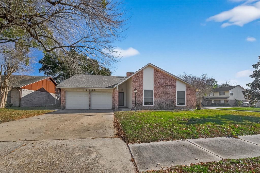 Photo of 10002 Misty Trail, Houston, TX 77088 (MLS # 92594198)