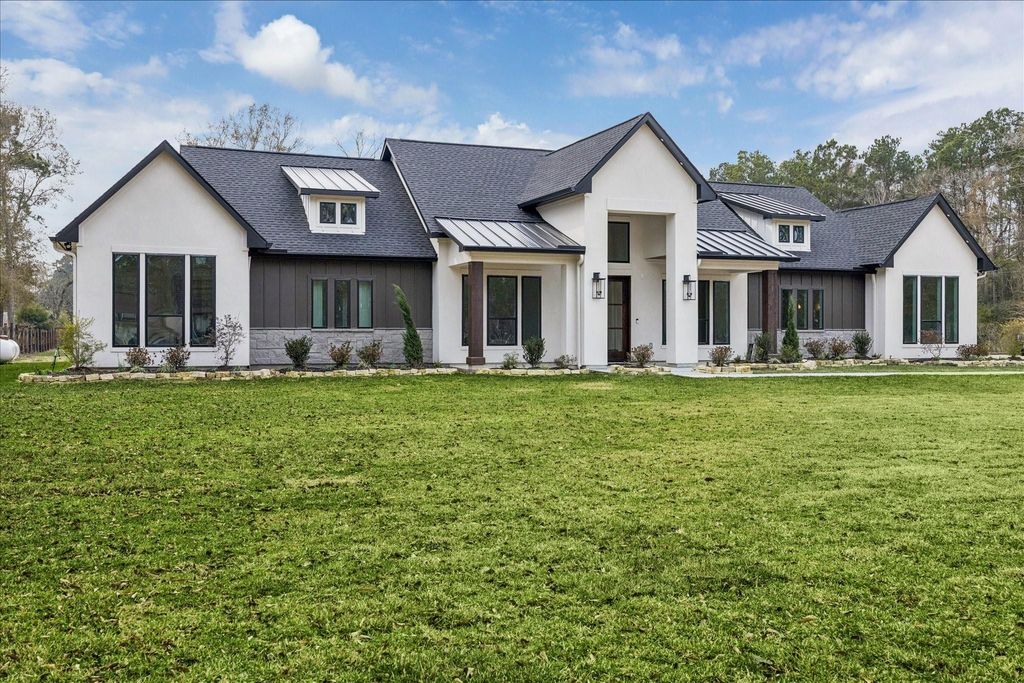 Photo of 19470 Nasas Drive, Porter, TX 77365 (MLS # 64730043)