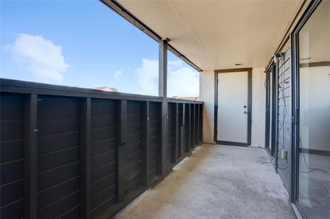 Tiny photo for 3015 Walnut Bend Lane #35, Houston, TX 77042 (MLS # 38268430)