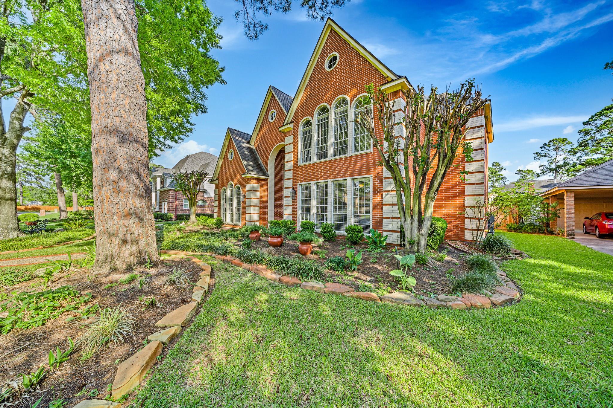 5415 Autumn Breeze Court
