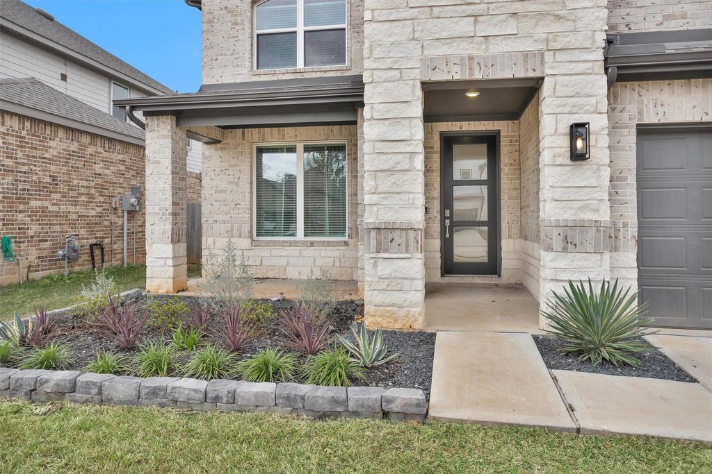 Photo of 14217 Savage River Lane, Conroe, TX 77384 (MLS # 80945414)