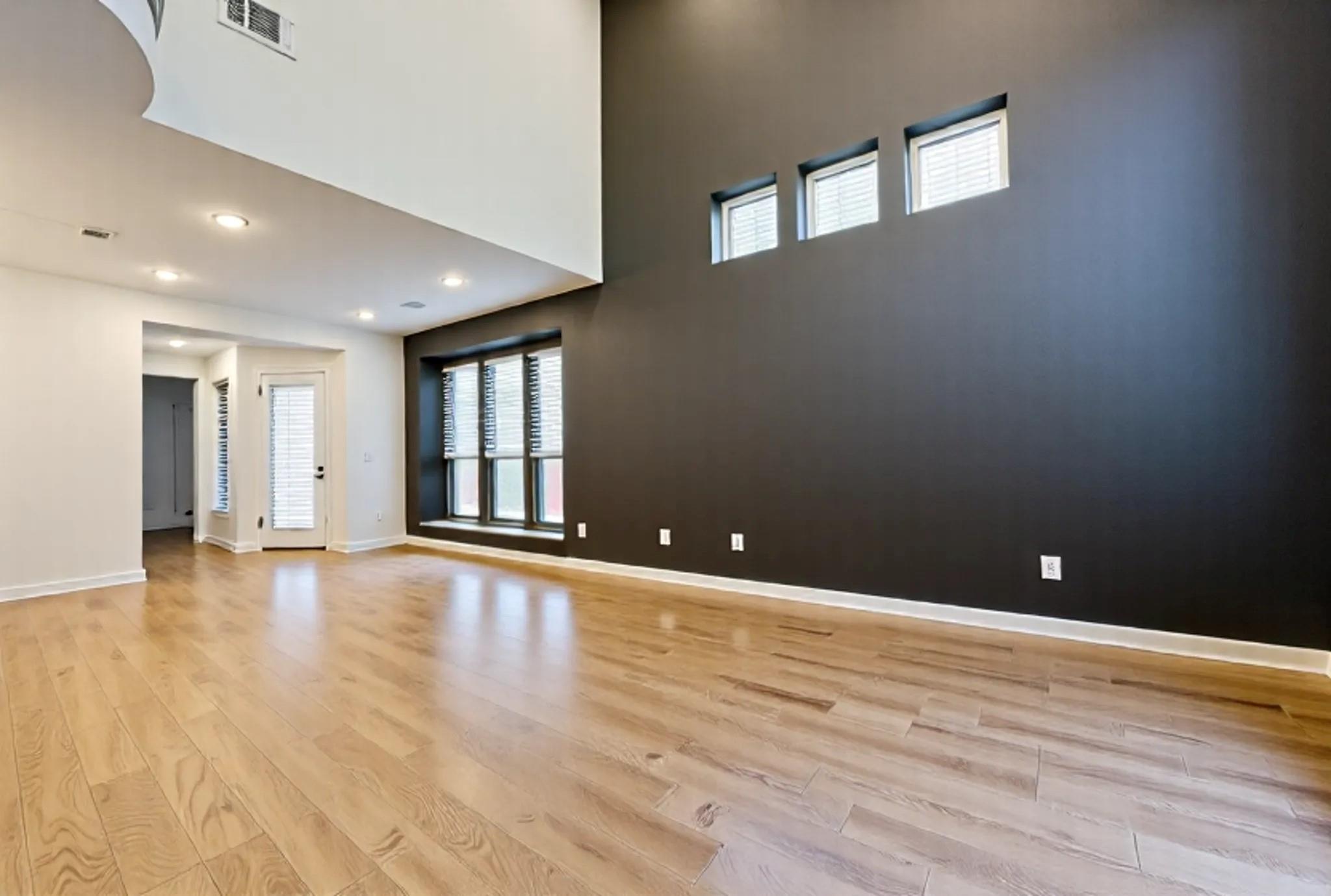 11250 Buchanan Coves Lane