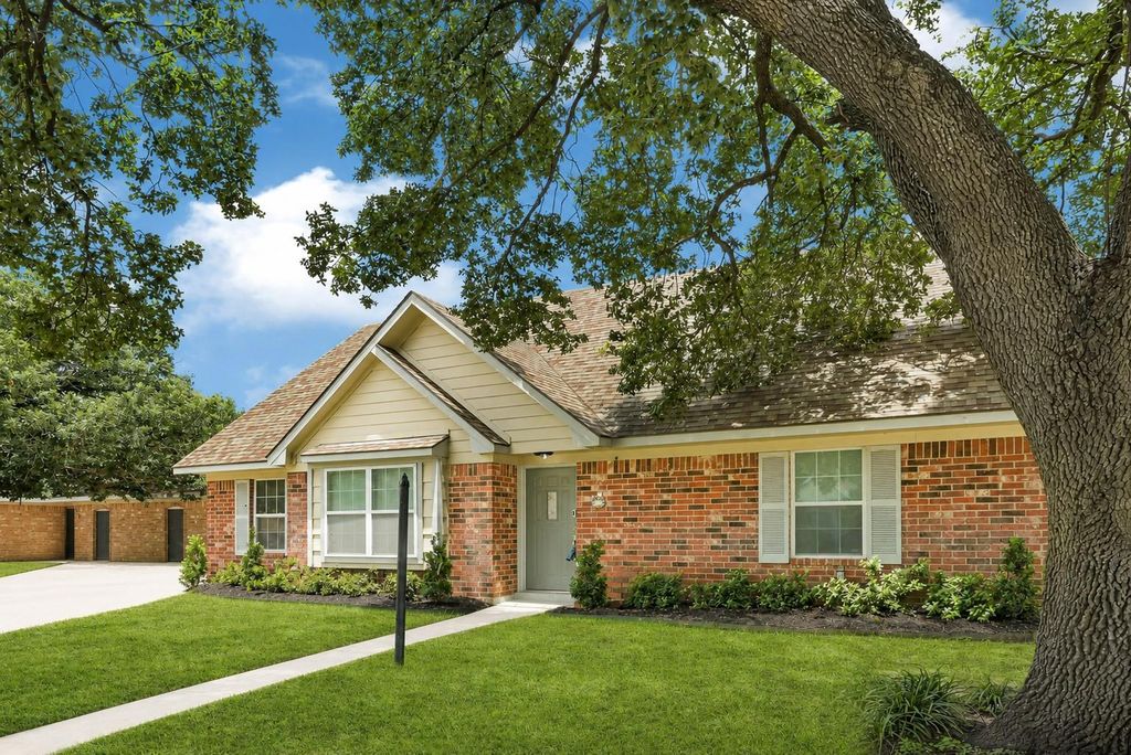 Photo of 539 Belwin Drive, Katy, TX 77450 (MLS # 58234274)