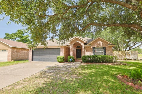 Photo of 18202 Almonte Lane, Tomball, TX 77377 (MLS # 80504414)