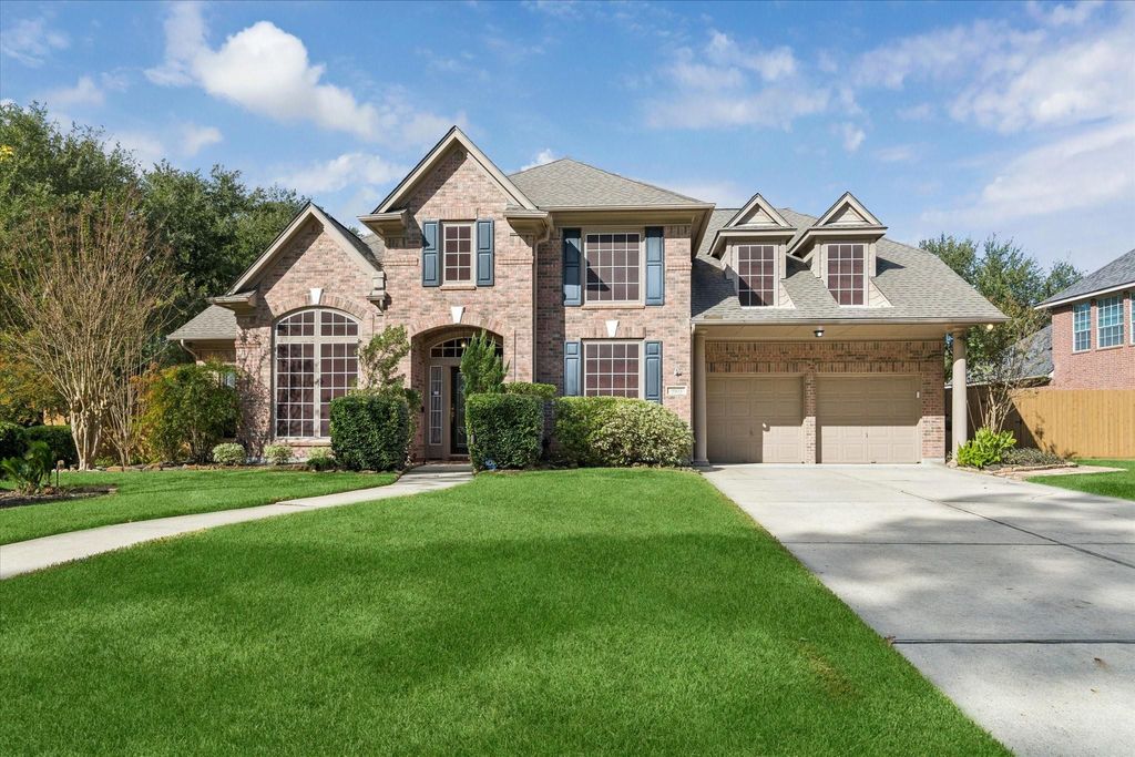 Photo of 5903 Riverchase Trail, Houston, TX 77345 (MLS # 30084922)