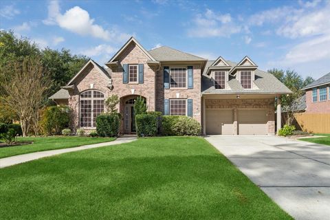 Photo of 5903 Riverchase Trail, Houston, TX 77345 (MLS # 30084922)