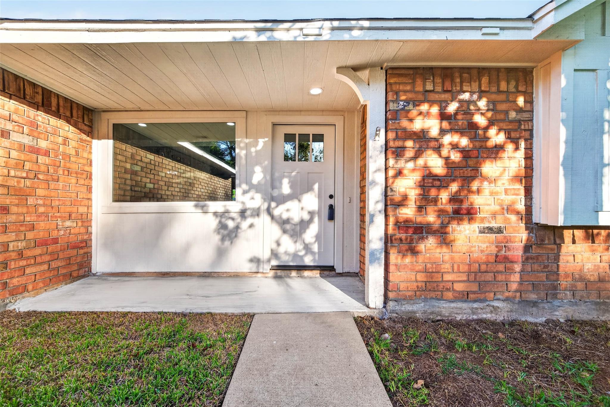 606 Old Colony Drive